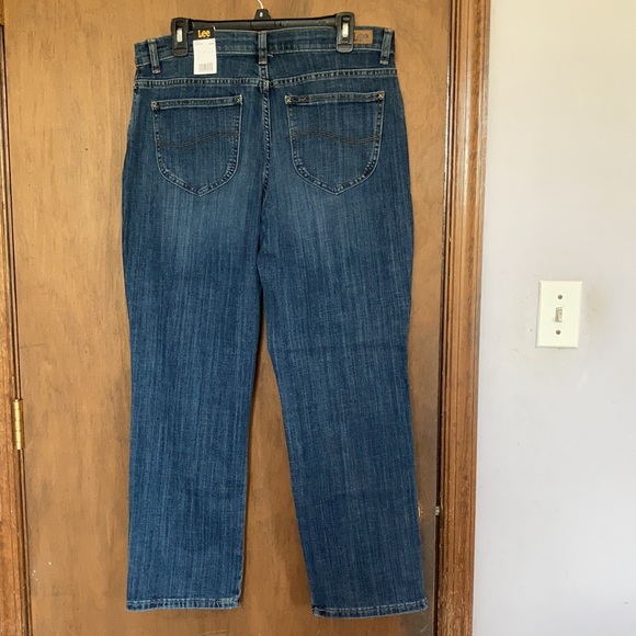 Lee relaxed fit mid rise straight leg jean 14 short - Picture 8 of 16